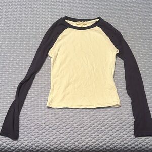 Roolee Women's Long Sleeve Raglan Top - White and Black